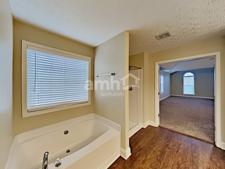Building Photo - 1151 Folkstone Dr