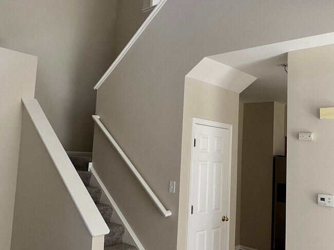 Building Photo - 3530 Blue Ridge Ct