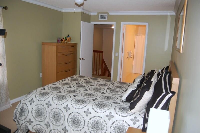 Building Photo - 25 Bedford Ct