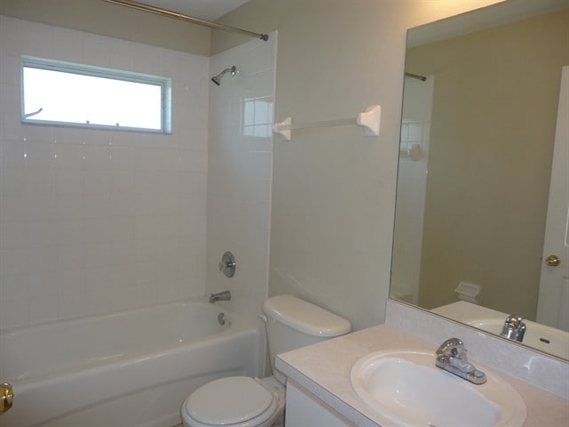 Building Photo - 12911 Fieldmoor Ct