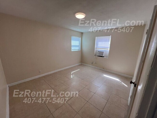 Building Photo - 803 Henrietta Ave