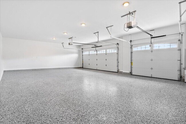 Building Photo - 413 Weston Park