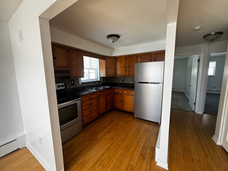 Building Photo - 207 Summit Ave