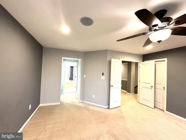 Building Photo - 9032 Ribbon Falls Loop