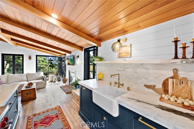 Building Photo - 31793 5th Ave