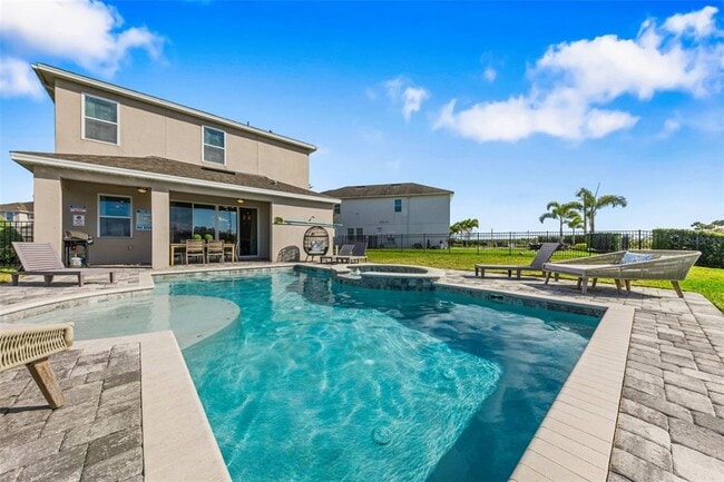 Building Photo - 284 Southfield St