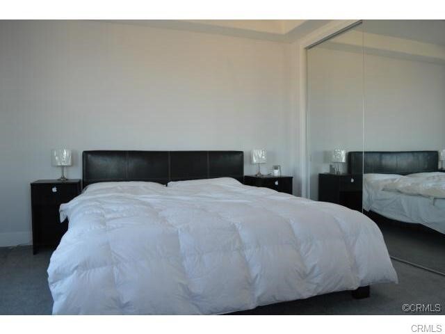 Building Photo - 408 Avenida Santa Barbara