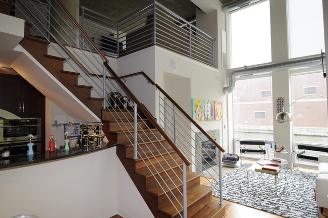 Building Photo - 700 N Larrabee St