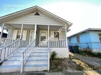Building Photo - 2228 Harper St