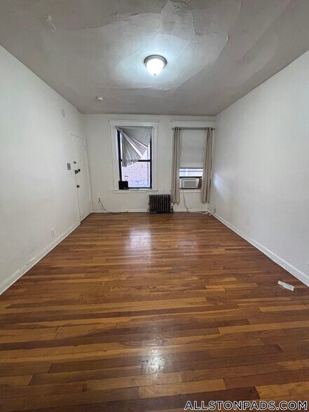 Building Photo - 153 Brighton Ave