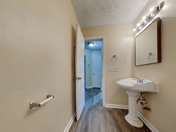Building Photo - 116 Whirlaway Dr