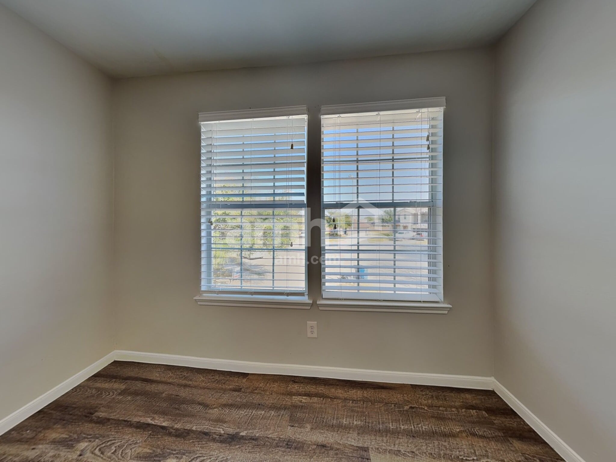 Building Photo - 21711 Falcongate Ct