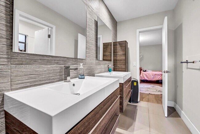 Building Photo - 5800 SW 73rd Ave