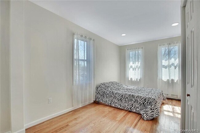 Building Photo - 304 Tower Ave