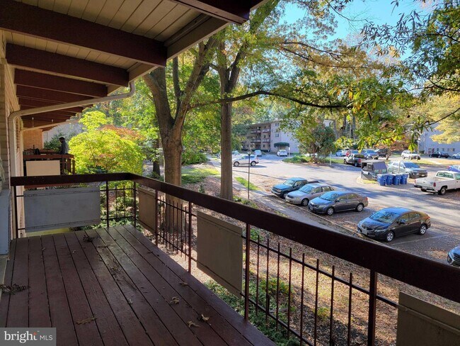Building Photo - 4333 Americana Dr
