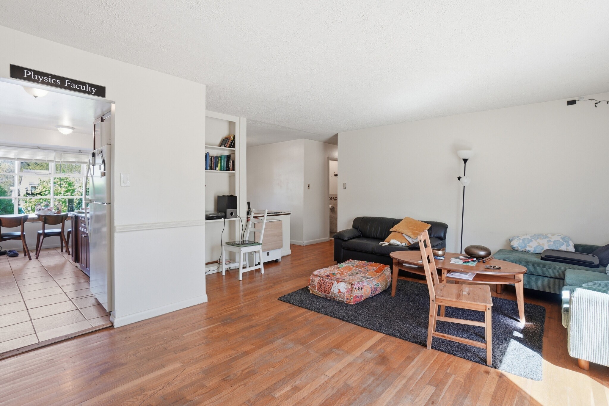 Building Photo - 8817 Patricia Ct