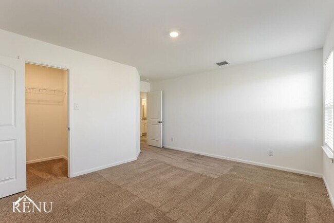 Building Photo - 10823 Juliette Pass