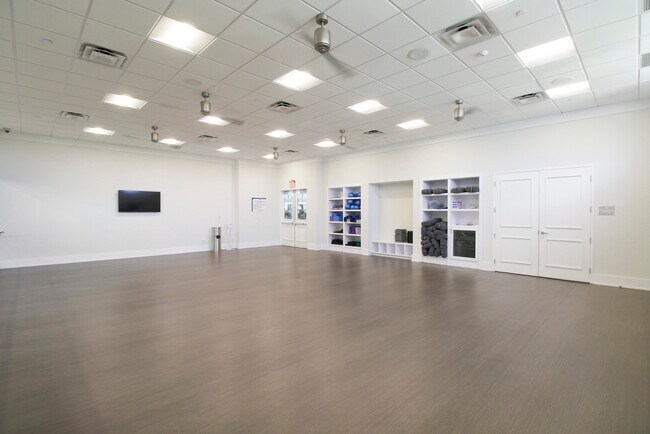 Building Photo - 13439 SW River Rock Rd