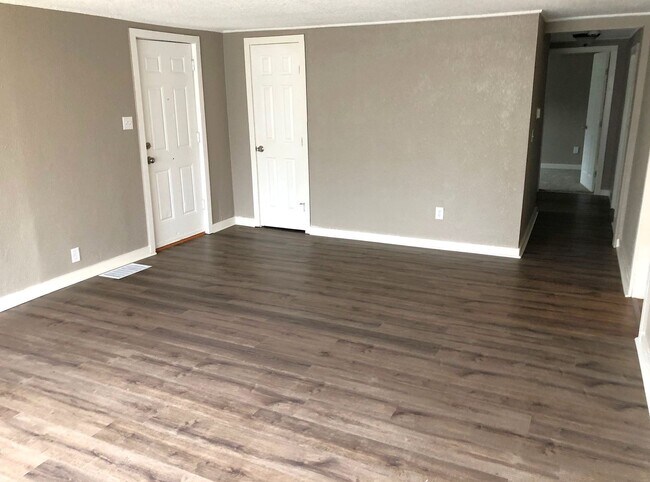 Building Photo - 1350 Sherman Ave