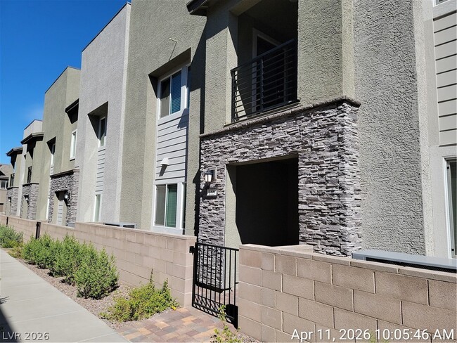 Building Photo - 155 Holden Hts Ct