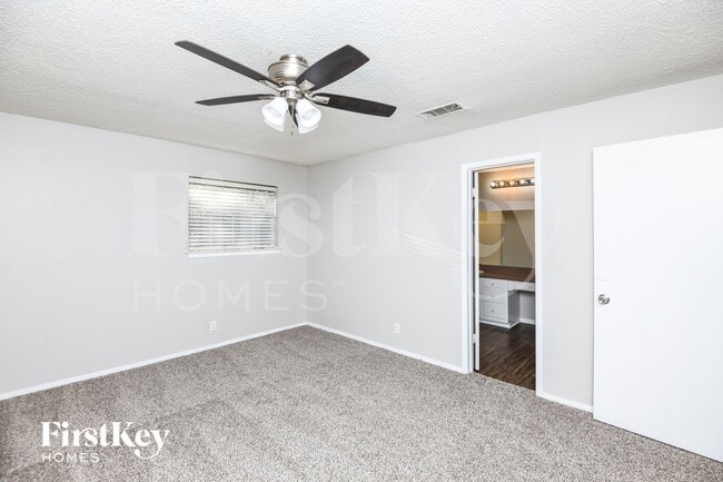 Building Photo - 1808 W Cedar Elm Dr