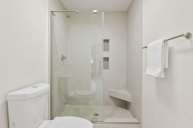 Building Photo - Live Elevated in the Heart of North Park!