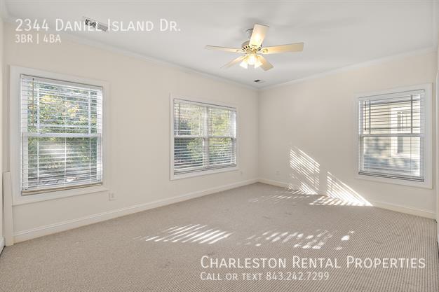 Building Photo - 2344 Daniel Island Dr