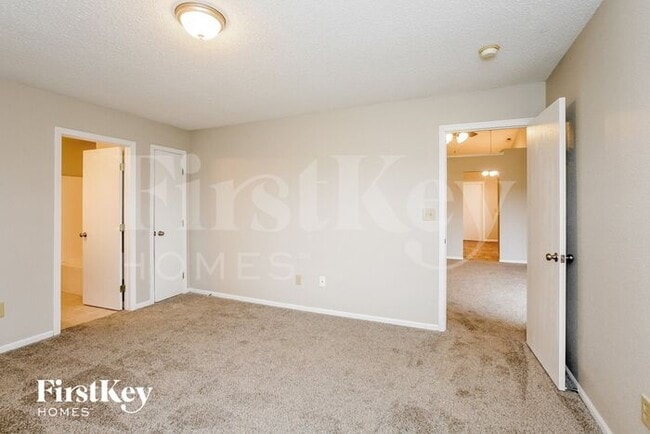 Building Photo - 189 Harts Ford Way