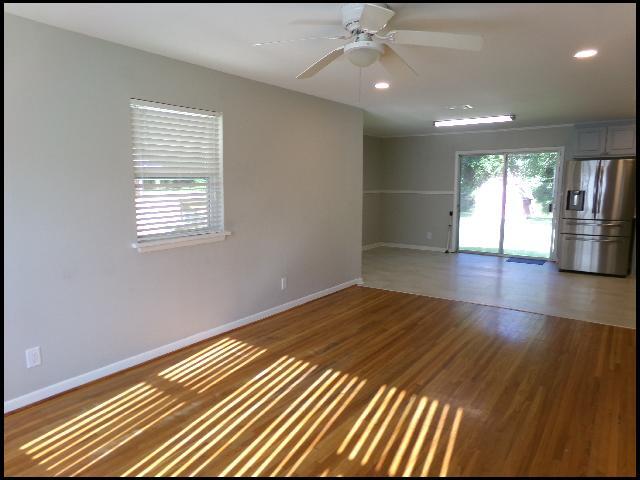 Building Photo - 51 Meadowbrook Dr