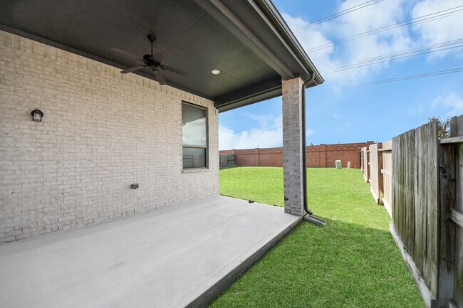 Building Photo - 24754 Levante Dr