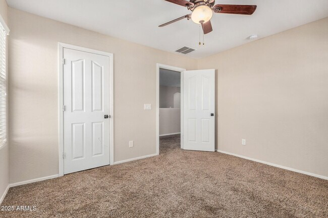 Building Photo - 22181 W Devin Dr