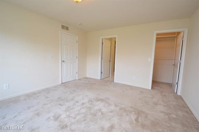 Building Photo - 1328 Addington Ln