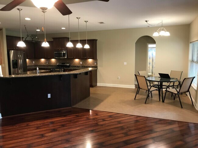 Building Photo - 24 Mozart Ln
