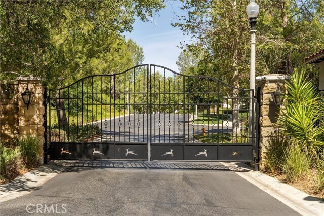 Building Photo - 24711 Tiburon St