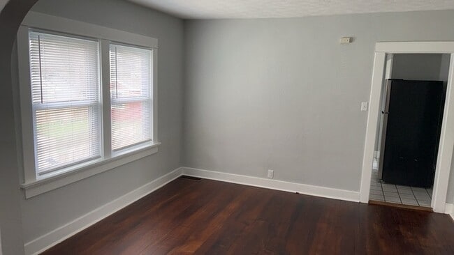 Building Photo - 1561 Sacramento Ave