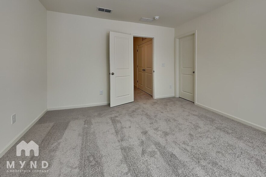 Building Photo - 3003 Fulong Dr