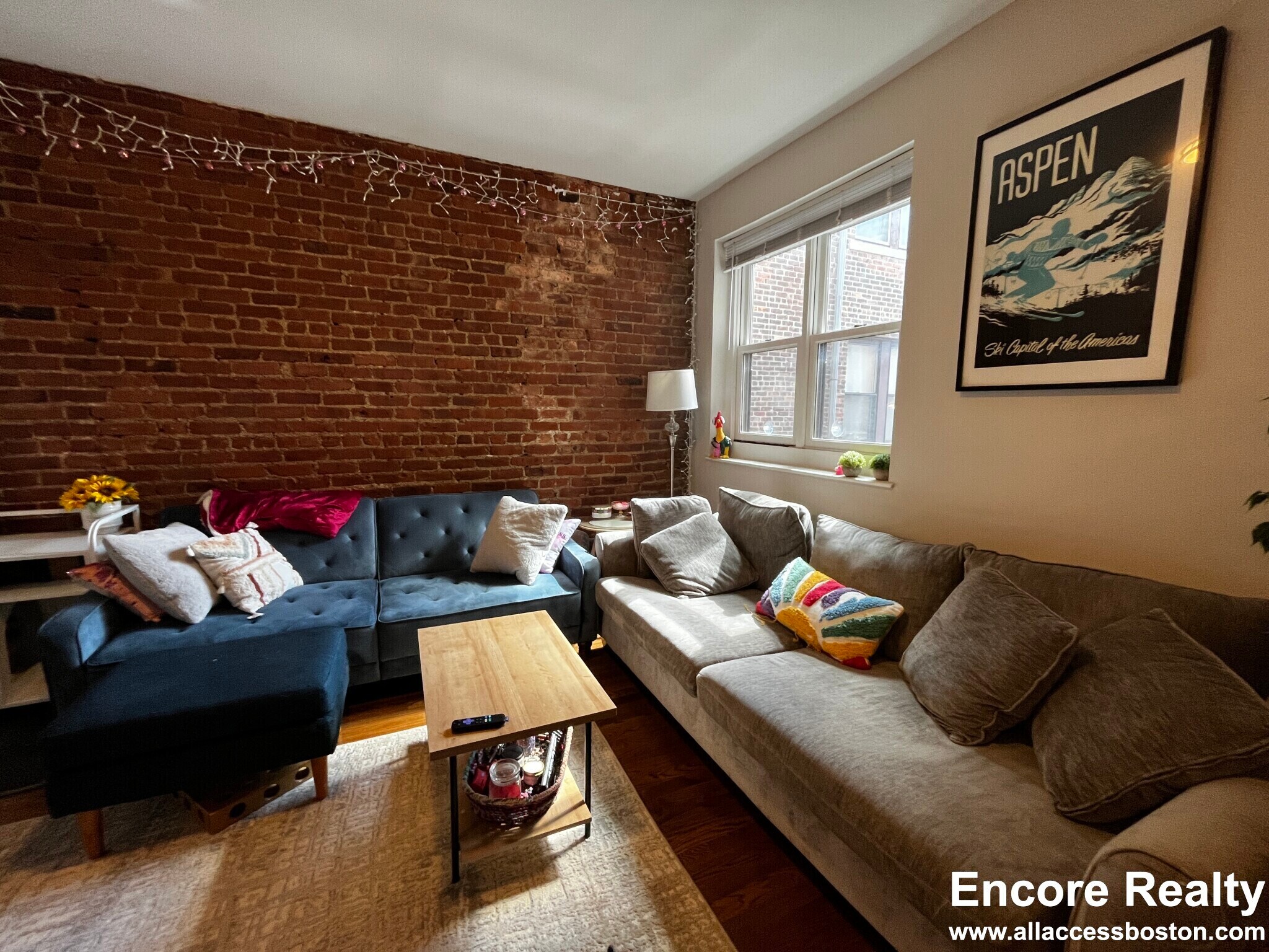 Building Photo - 121 Longwood Ave