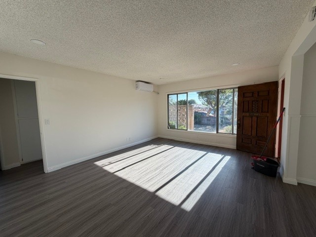 Building Photo - 212 N Pasadena Ave