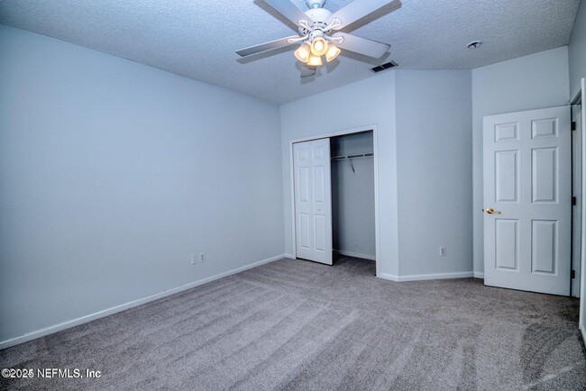Building Photo - 1440 S Burgandy Trail