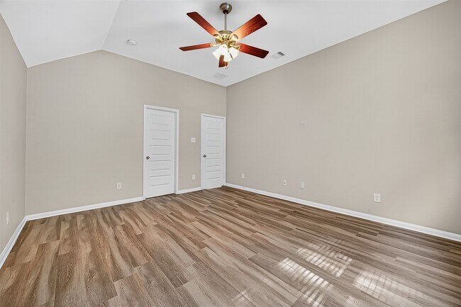 Building Photo - 17914 Logans Pine Dr