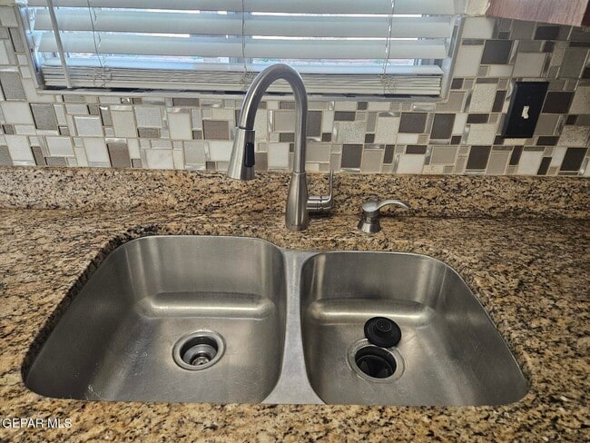 Building Photo - 1657 St Vitus Pl