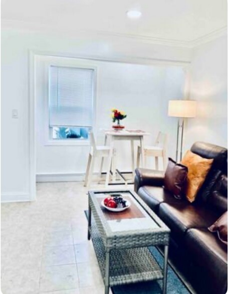 Building Photo - A1 Carlson Ct