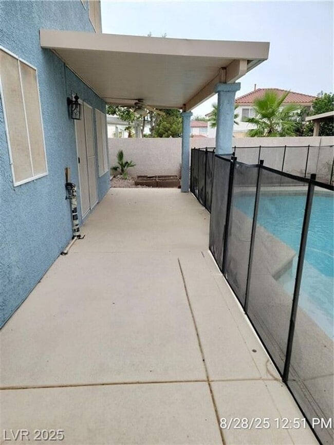 Building Photo - COMING SOON - Ready no later than Mid March