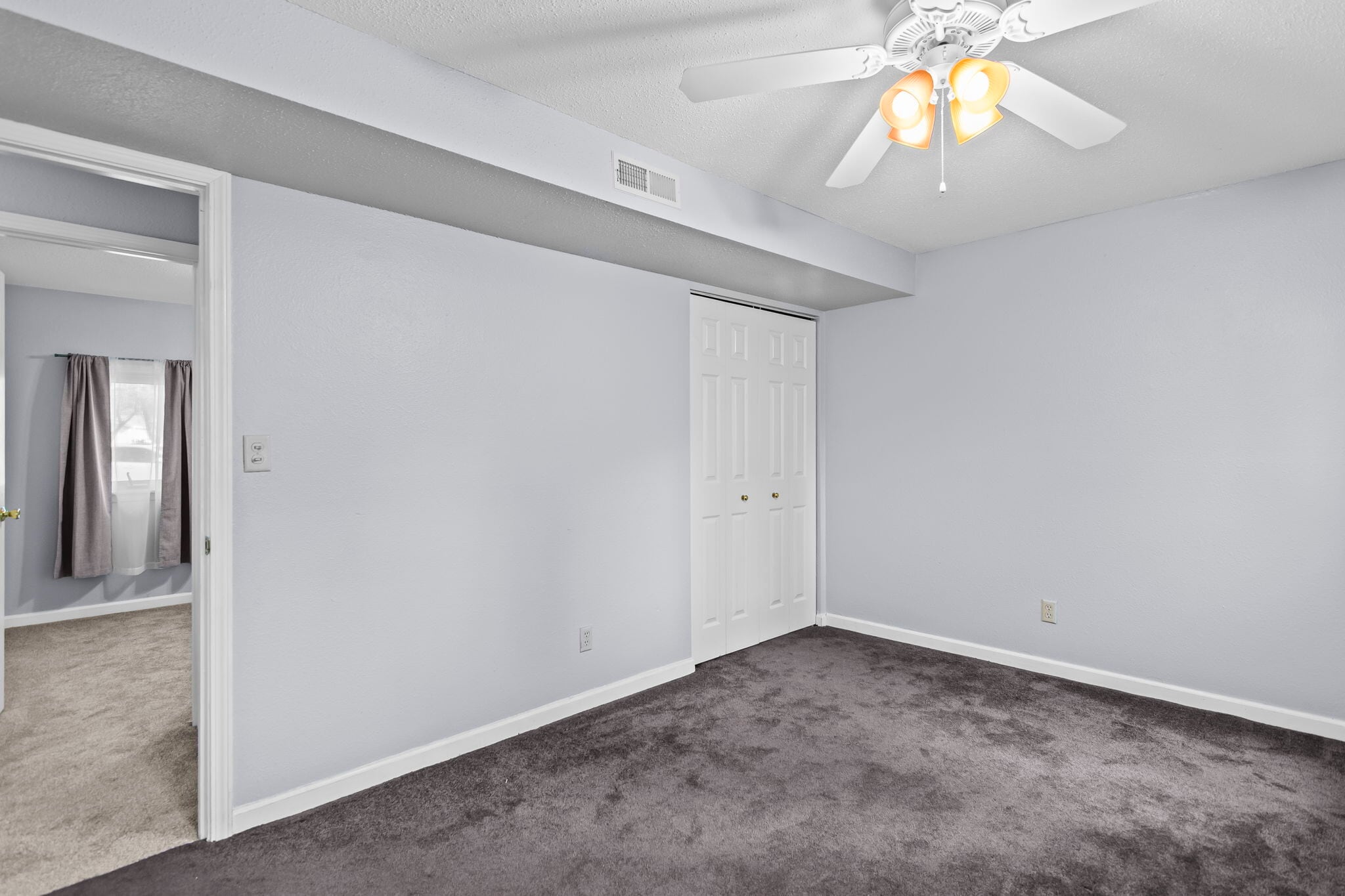 Building Photo - 204 Saxon Dr