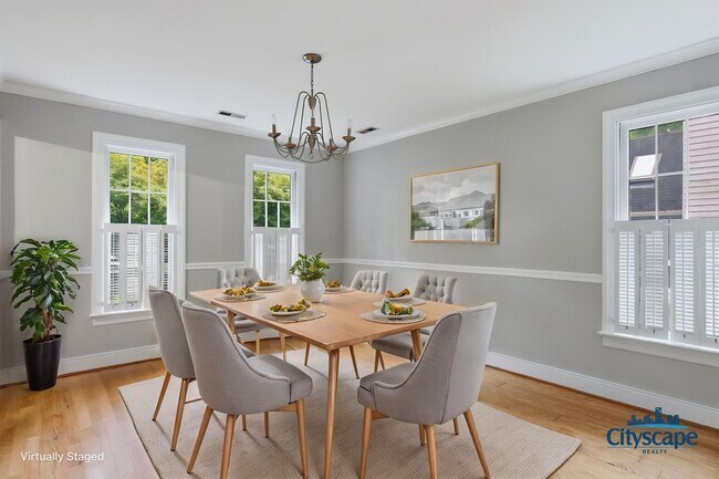 Building Photo - Charming Farmhouse-style Home Adjacent to Huguenot Park!