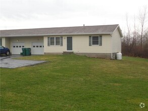 Building Photo - 453 Sanford Rd S