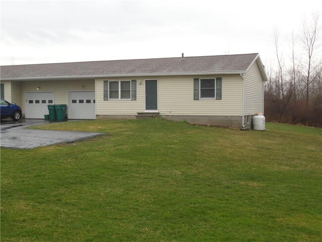 Primary Photo - 453 Sanford Rd S