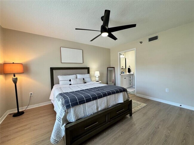Building Photo - 4110 Ironwood Cir