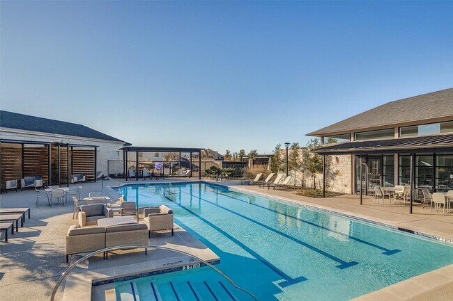 Building Photo - 651 North Watters Road