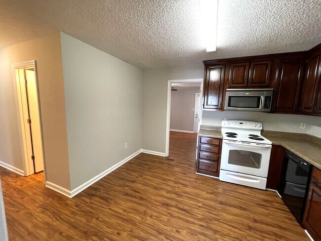 Building Photo - 1022 Cherry Hills Ct